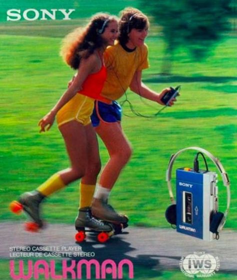 15 Fabulous Vintage Photos That Prove 1980s Was the Best Decade Ever! ~ Vintage Everyday Iklan Vintage, 80s Ads, Roller Disco, Sony Walkman, New Retro Wave, Roller Girl, 80s Aesthetic, 80s Vibes, Foto Tips