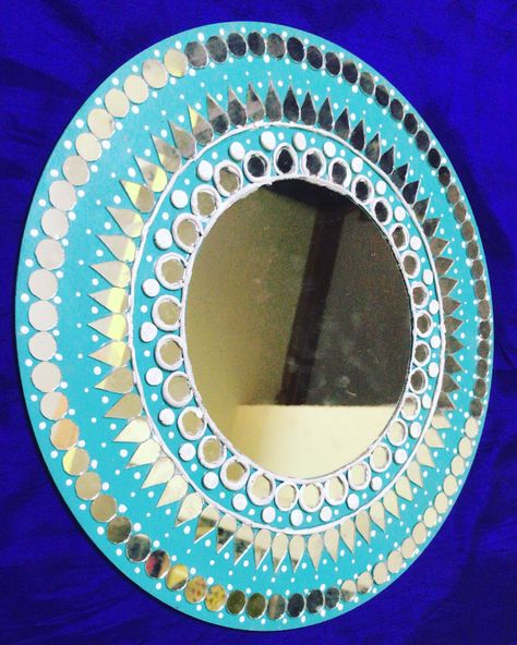 Mdf Board Mirror Art, Lipan Art Mirror Work Diy, Lippan Kaam, Lippon Art, Buddhism Wallpaper, Painted Mirror Art, Chakra Mandala, Mosaic Art Diy, Lippan Art