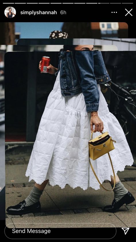 Denim On Denim, Midi Skirts, 가을 패션, Looks Style, Outfit Casual, Autumn Winter Fashion, Fashion Statement, Fashion Inspo Outfits, Spring Fashion