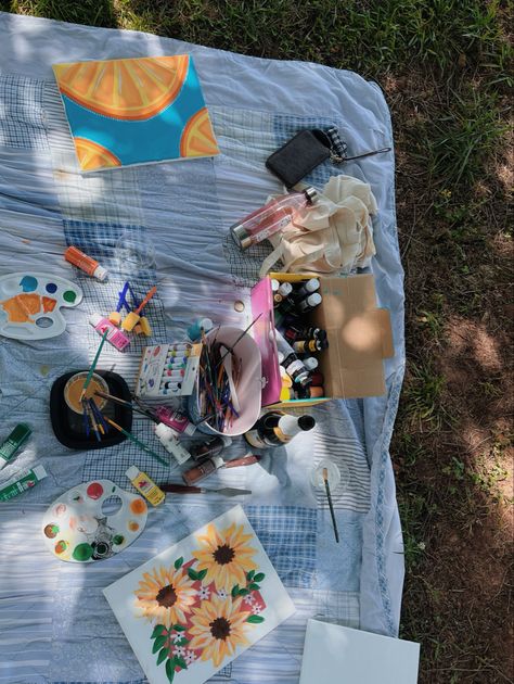 Painting At Park Aesthetic, Painting In The Park Picnic, Canvas Painting Picnic, Park Painting Aesthetic, Picnic Birthday Party Painting, Paint And Picnic Date, Paint Picnic Aesthetic, Painting Picnic Party, Picnic With Painting