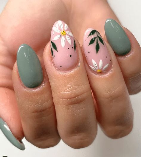 Nail Nail, Facepaint, Manicure Y Pedicure, Witchy Vibes, Nail Designs Spring, Classy Nails, Cool Nail Designs, Floral Nails, Chic Nails