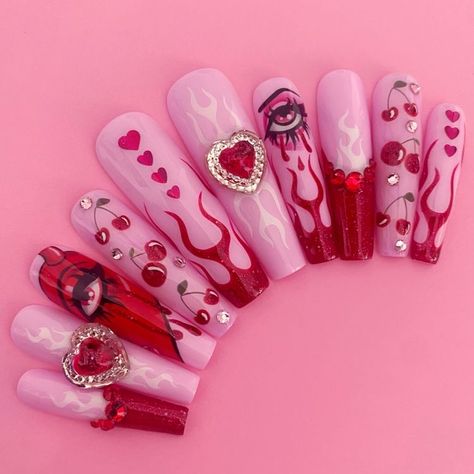 Jelly Valentines Day Nails, Extra Af Nails, Goth Kawaii Nails, Valentines Theme Nails, Crazy Valentines Day Nails, Draculaura Inspired Nails, Black Anti Valentines Day Nails, Kawaii Goth Nails, Lovecore Nails