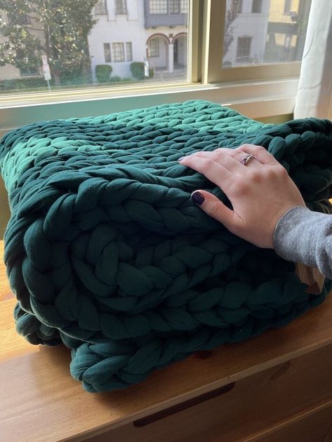 Woven Weighted Blanket, Bearaby Weighted Blanket, Knit Weighted Blanket Diy, Weighted Knit Blanket, Knitted Weighted Blanket, Weighted Throw Blanket, Cute Weighted Blanket, Best Weighted Blanket For Adults, Weighted Blanket Aesthetic