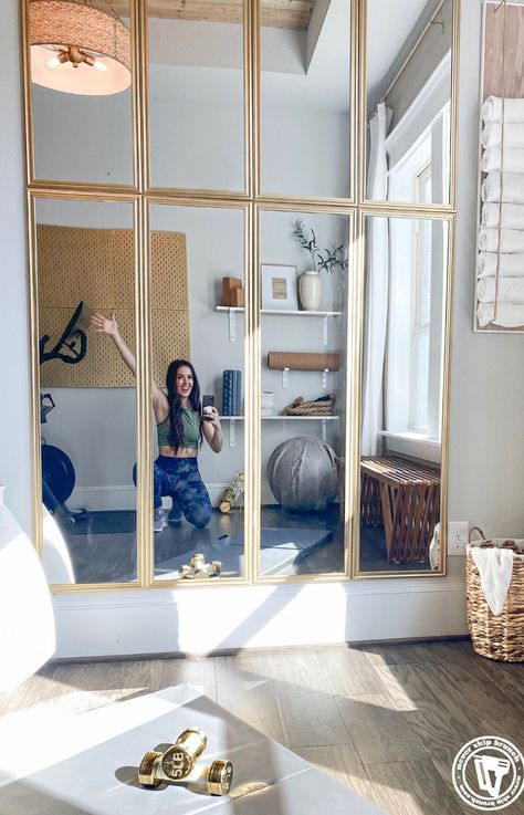 Diy Mirror Wall, Mirror Decor Living Room, Gold Wall Mirror, Workout Room Home, Wall Mirror Diy, Diy Home Gym, Gym Room At Home, Home Gym Decor, Diy Gold