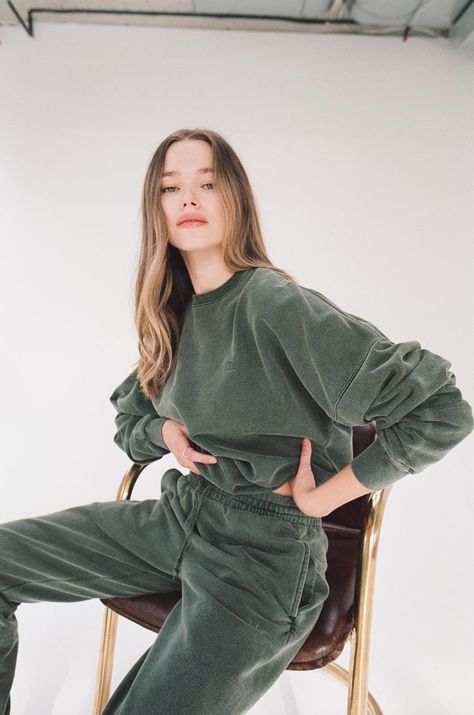 Fall 2023 Loungewear, Earth Tone Loungewear, Stylish Loungewear Women, Couples Fashion Aesthetic, Chic Loungewear Outfits Winter, Women’s Loungewear, Leisure Wear Women Outfit, Chenille Loungewear, Loungewear Outfits Winter