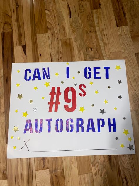 Posters For Baseball Games, Hockey Game Signs Fans, Baseball Fan Signs For Games, Boyfriend Basketball Poster, Posters For Soccer Games Boyfriend, Goalie Poster Ideas Soccer, Football Game Posters For Players, Softball Poster Ideas For Friends, Athlete Poster Ideas