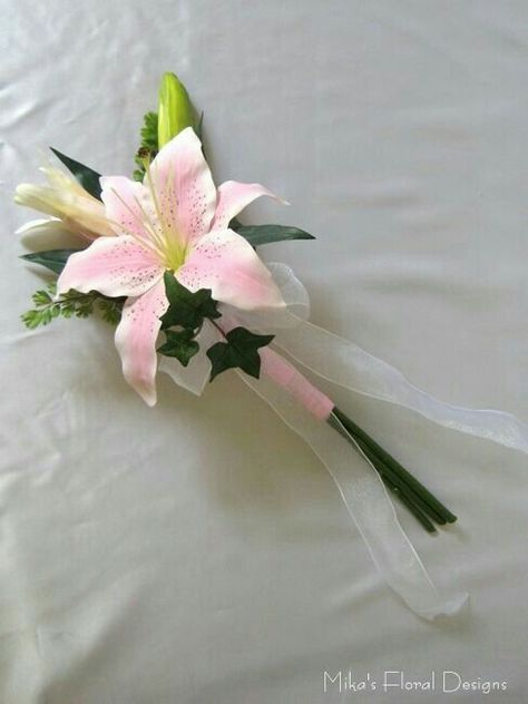 Single Flowers Bouquet, Single Lily Bouquet, Bridesmaid Lily Bouquet, Single Flower Wedding Bouquet, Single Flower Bridal Bouquet, Single Flower Bouquet Bridesmaid, Single Flower Bridesmaid, Single Flower Bridesmaid Bouquet, Lilium Bouquet