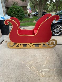 Christmas Sleigh Decorations, Outdoor Christmas Diy, Wooden Sleigh, Candy Land Christmas Door, Christmas Photo Booth, Christmas Props, Candyland Christmas, Candy Land Christmas Decorations, Christmas Carnival