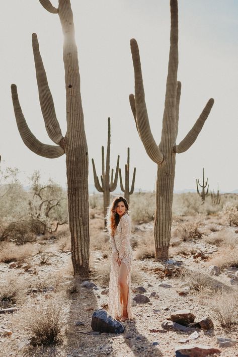 Desert Birthday Photoshoot, Scottsdale Photoshoot, Desert Goddess Photoshoot, Arizona Desert Photoshoot, Sedona Arizona Photoshoot, Sedona Photoshoot, Desert Photoshoot Outfit, Senior Pictures In Arizona, Southwest Scenery