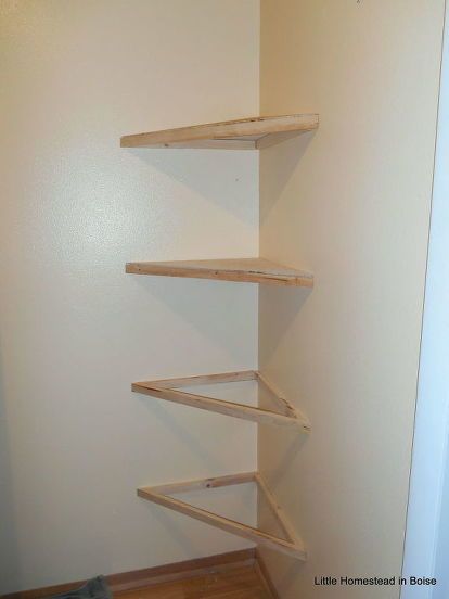 Have an empty corner and wants some vertical shelves to fill with some fun items? Here's a step by step tutorial that's pretty simple and inexpensive. We had a main hallway corner where we had been using a small wire rack and 1 floating shelf, see below. I really wanted to jazz it up. I first got the idea here- http://www.4men1lady.com/when-life-gives-you-lemons-make-corner-floating-shelves/ I asked Dave to build some in our front corner hallway. He looked at the plans and he sai… Diy Floating Corner Shelves, Corner Shelves Diy, Diy Corner Shelves, Diy Corner Shelf, Corner Shelf Ideas, Floating Corner Shelves, Corner Bookshelves, Regal Design, Wall Shelves Design