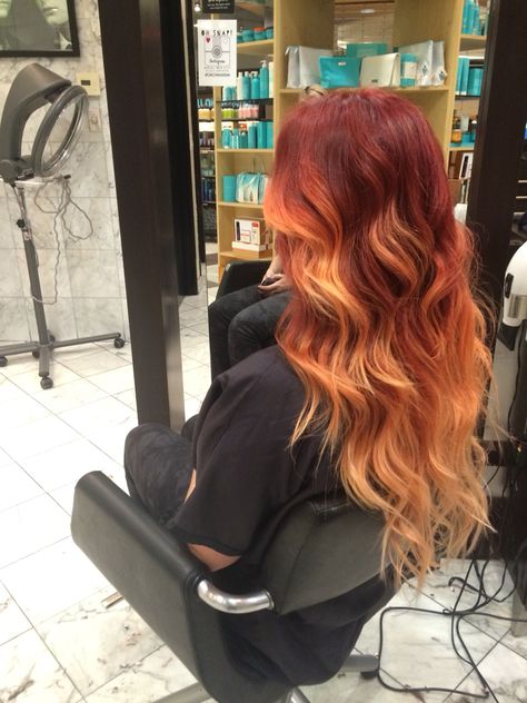 Red to orange to peach ombre with extensions Red Ombre Hair, Fire Hair, Natural Red Hair, Brown Ombre Hair, New Haircut, Hair Done, Ombré Hair, Hair Flip, Red Ombre