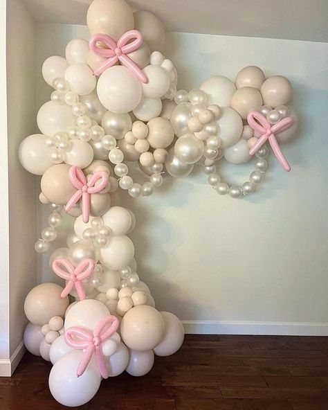 Bd Decoration Ideas, Birthday Party Pink Decorations, Home Bday Decoration, Coquette Birthday Decorations, Coquette Party Decoration Ideas, Baby Pink Birthday Decorations, Bday Balloons Decoration, 20 Birthday Ideas Decoration, Pastel Pink Birthday Theme