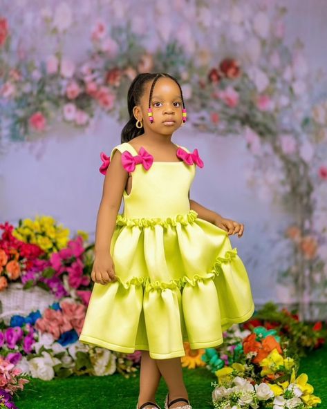 Happy birthday to our darling 😍😍🥹🥹 God’s grace and mercy surround you; the spirit of wisdom finds expression in you and you shine like the light you are 🙏🏾 You rock this dress so well! 🥹🥹 what a beautiful, beautiful sight for this rainy day 😍 Thank you Mama for choosing us 🙏🏾🙏🏾 #birthdaygirl #birthdayphotoshoot #kidsfashion #childrensfashion Dress For Children Girl, Children Gown Styles, Children Wears, Styles For Children, Style For Children, Dresses For Children, Simple Dress Styles, Grace And Mercy, African Print Jumpsuit