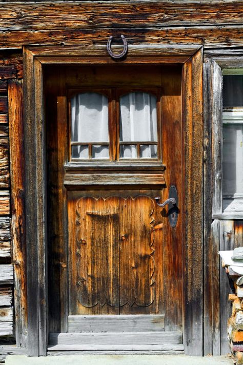 "A horseshoe above the front door, turned upward so it can catch all the good luck floating down." —Stephanie Johnson Ingram Horseshoe Above Door, Metal Front Door, Kentucky Girl, Farmhouse Front Door, Antique Stove, Real Estate Advice, Entrance Ways, Home Needs, Furnishings Design