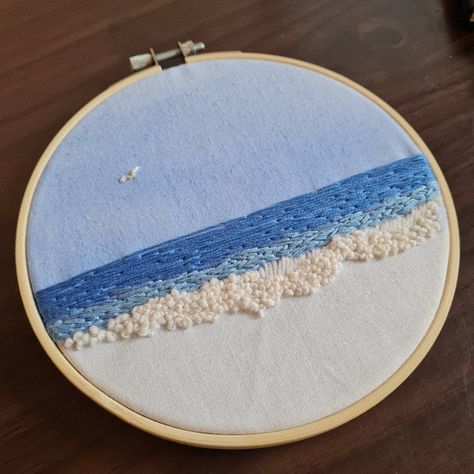 Beach Hand Embroidery, Ocean Waves Embroidery, Layered Fabric Embroidery, Beach Sunset Embroidery, Embroidery Scenery Simple, Ocean Embroidery Simple, Unique Cross Stitch Patterns Free, Embroidery Landscape Easy, Sea Embroidery Ideas