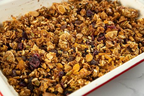 Toasted MuesliProducts we use Diy Muesli Recipes, Healthy Muesli Recipe, Toasted Muesli Recipe, Toasted Muesli, Brekkie Ideas, Cornflake Recipes, Apple Toast, Muesli Breakfast, Calorie Counting Recipes