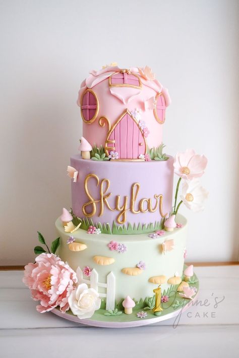 Fairytale Birthday Cake, Garden Themed Cake, Garden Theme Cake, Fairy Birthday Cake, Fairytale Birthday, Fairy Theme, 4th Birthday Cakes, Baby Birthday Cakes, Fairy Birthday