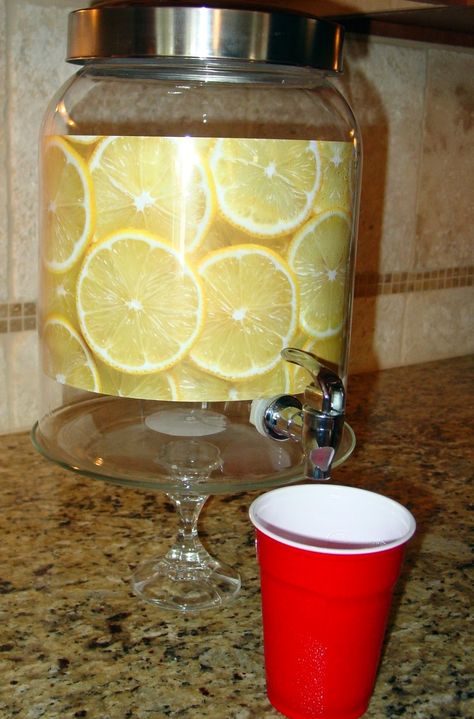 Holy Craft: beverage server. Place a cake stand beneath server and glue it for safety. Easter Egg Sugar Cookies, Drink Dispenser Stand, Laundry Station, Bug Baby Shower, Wedding Bridal Shower Ideas, Drink Stations, Beverage Server, Cloud Craft, Foods Ideas