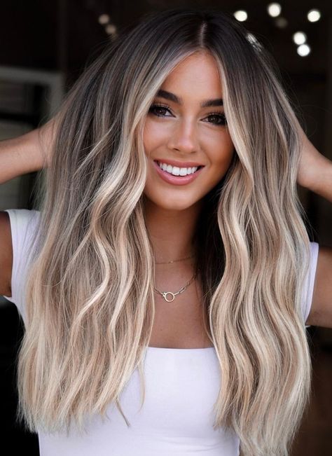 Dimensional Blonde With Dark Roots, Sand Blonde Hair Balayage, Bolyoge Hair Balayage Brown Blonde, Blonde With Root Tap, Blended Roots Blonde, Root Stretch Hair Blonde, High Lift Blonde, Light Brown To Blonde, Champagne Blond