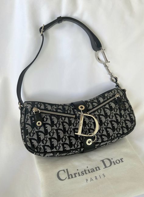 Purses Aesthetic, Aesthetic Purse, Baguette Purse, Dior Shoulder Bag, Brand Name Bags, Vintage Designer Bags, My Style Bags, Unique Handbag, Luxury Bags Collection