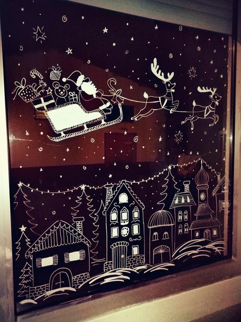 Winter Christmas Window Painting, White Pen Window Drawing Christmas, Christmas Window Drawing Template, Christmas Drawings On Windows, Paint On Windows Christmas, Posca Pen Window Art, Christmas Windows Drawings, Window Paintings Christmas, Paint Windows For Christmas