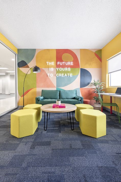 This student workspace was designed to foster engagement and evoke creativity and innovation. From the bright colors and bold vibe to the room, this multifunctional room is a place where students can gather, collaborate and relax to help develop their entrepreneurial ideas. #boldclassrooms #boldspaces #boldlearning #brightspaces #classroomdesign #funclassrooms Student Workspace, Miami Dade College, Colorful Walls, Student Lounge, Multifunctional Room, Meeting Room Design, Miami Interior Design, Office Wall Design, Innovative Office