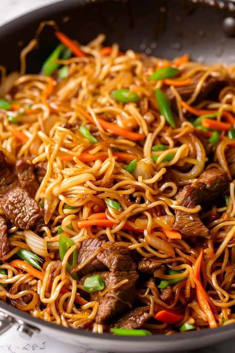 Skip takeout and make tasty beef chow mein at home! This savory noodle stir-fry is quick, easy, and brings the Chinese restaurant into your kitchen. Essen, Beef And Broccoli Chow Mein, Slow Cooker Mongolian Beef Chow Mein, Asian Beef And Noodles Stir Fry, Beef Noodles Stir Fry, Beef Noodle Stir Fry Recipes, Chow Mein Recipe With Spaghetti Noodles, Beef Easy Dinner Recipes, Beef Stirfry Noodle