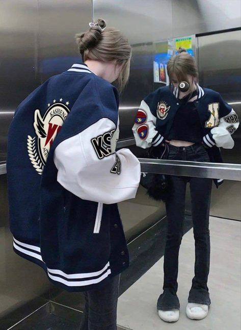 Outfit Jacket Varsity, Varsity Outfit, European Style Outfits, Baseball Jacket Outfit, Fasion Outfits, Fresh Outfits, Casual Day Outfits, Quick Outfits, Korean Girl Fashion