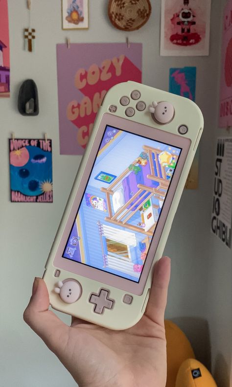 Nintendo Switch Aesthetic Purple, Cute Game Aesthetic, Cute Nintendo Switch Lite Accessories, Nintendo Switch Light Aesthetic, Mii Ideas Nintendo Switch, Nintendo Switch Design, Coral Nintendo Switch Lite Aesthetic, Nintendo Lite Accessories, Aesthetic Switch Lite