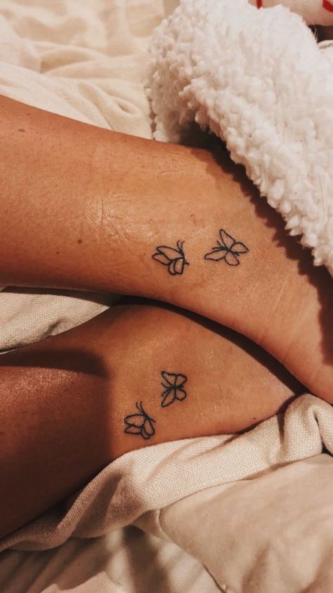 50 Gorgeous Minimalist Tattoos To Level Up Your Feminine Grace - Beauty, Fashion, Lifestyle and Trending Classy Sister Tattoos, Best Friends Butterfly Tattoo, Simple Tattoos For Sisters, Minimalist Tattoo Sister, Dainty Bestie Tattoos, Tattoos For 2 Sisters, Tattoo For Sisters Meaningful, Matching Butterfly Tattoos Sisters, Simple Matching Tattoos Sister Tat