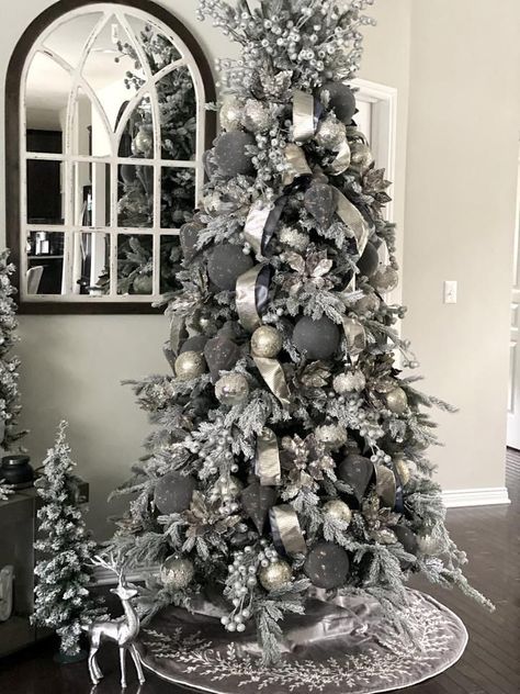 Silver And Gray Christmas Tree, Dark Grey Christmas Decor, Glam Christmas Tree Decor, Grey Ornaments Christmas Trees, Pewter Christmas Tree Decorations, Gray Christmas Tree Decor, Grey Christmas Tree Decorations, Gray Christmas Decor, Elegant Home Decor Luxury