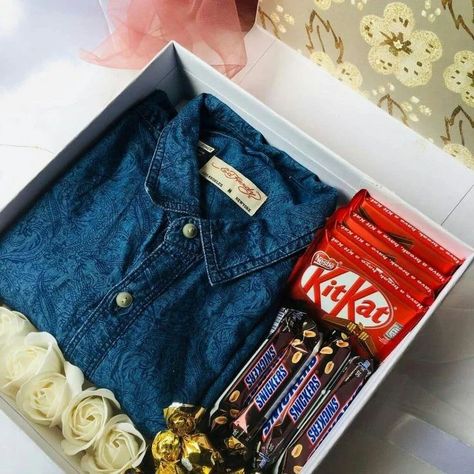 Shirt box❤ Shirt Gift Box Ideas, Shirt Box Gift Hamper, Shirt Hamper, Customized Gifts For Boyfriend, Birthday Gift Hamper, Hampers For Him, Hampers For Men, Pretty Gift Wrapping Ideas, Shirt Box