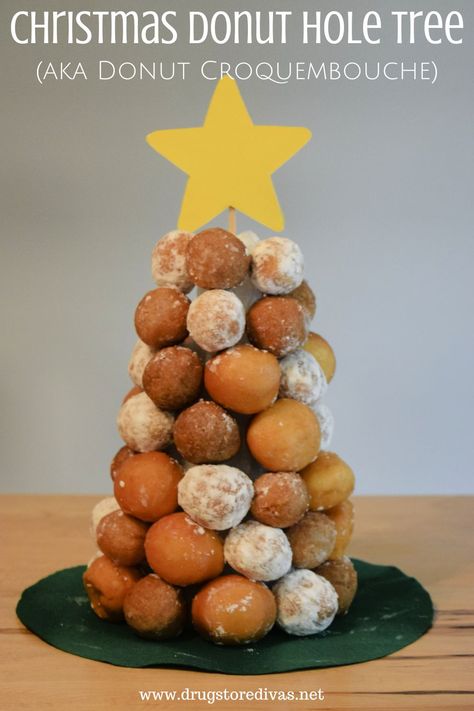 Donut Croquembouche, Donut Hole Tree, Donut Christmas Tree, Brunch Christmas, French Toast Brunch, Edible Christmas Gifts, Easy Donuts, Doughnut Holes, Powdered Donuts