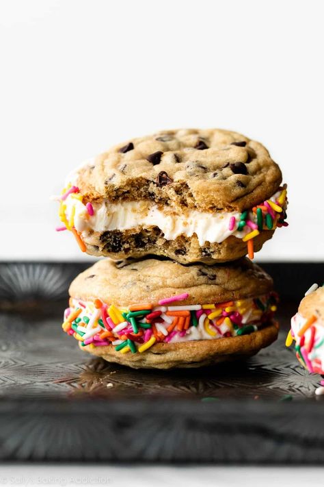 Cookie Ice Cream Sandwiches, Homemade Ice Cream Sandwiches, Easy Homemade Ice Cream, Cookie Ice Cream, Giant Chocolate Chip Cookie, Make Chocolate Chip Cookies, Ice Cream Cookie Sandwich, Sally's Baking, Chocolate Chip Ice Cream