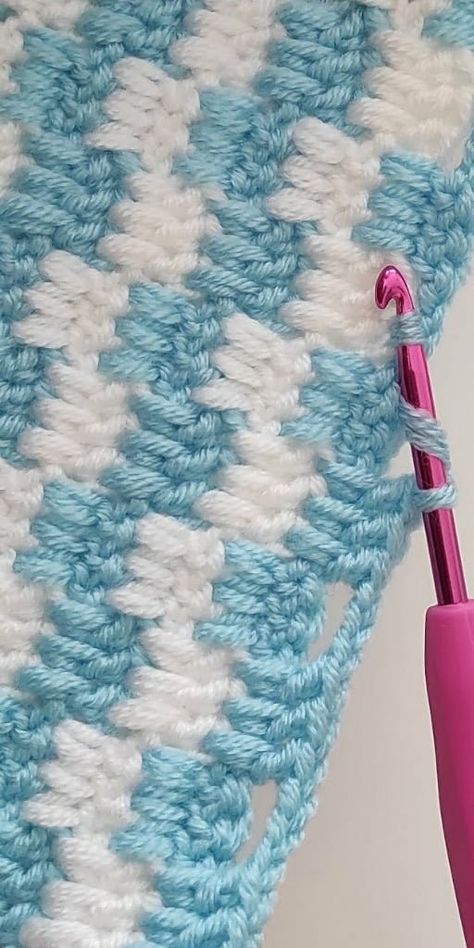 Zig Zag Crochet, Baby Afghan Crochet Patterns, Super Easy Crochet, Crochet Throw Pattern, Crochet Baby Blanket Free Pattern, Crochet Blanket Pattern Easy, Easy Crochet Baby Blanket, Crocheted Blanket, Crochet Stitches For Blankets