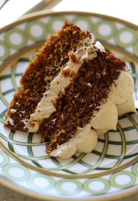 An extra moist gingerbread cake with spiced cream cheese frosting! Buttermilk and oil make this cake so light and fluffy! Dessert Recipe With Buttermilk, Gingerbread Carrot Cake, Gingerbread Cake With Cinnamon Molasses Frosting, Gingerbread Sponge Cake, Cranberry Gingerbread Cake, Cake Decorating Ideas Christmas, Gingerbread Cake Recipe Moist, Gingerbread Cake With Cinnamon Molasses, Gingerbread Loaf Cake