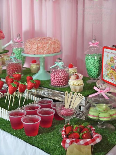 Vintage Strawberry Shortcake Birthday, Strawberry Shortcake Birthday Party, Sweet Baby Shower Ideas, Birthday Party Idea, Strawberry Shortcake Birthday, Strawberry Shortcake Cake, Strawberry Shortcake Party, Baby Birthday Themes, 1st Birthday Party Decorations