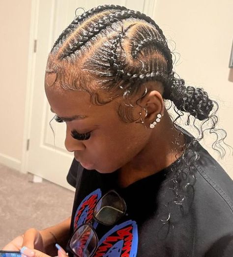 Back Bun Braid African Braids Hairstyle Bun Braid, Cornrows Braids For Black Women, Quick Braids, Short Box Braids Hairstyles, Feed In Braids Hairstyles, Quick Natural Hair Styles, Braided Bun Hairstyles, Cute Braided Hairstyles, Braids Hairstyles Pictures