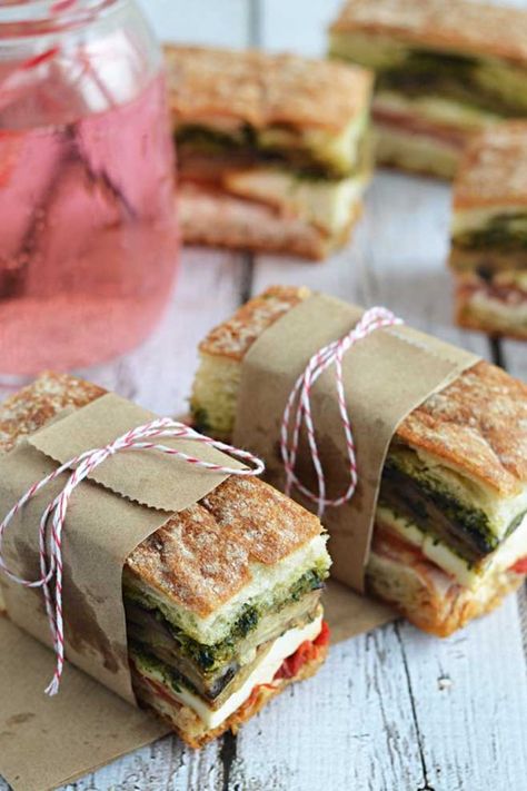 Sandwich Recipes: 15 Sandwiches to Take to the Beach Eggplant Prosciutto, Picnic Hack, Sommer Mad, Picnic Sandwiches, Summer Sandwiches, Sandwich Bar, Cold Cuts, Picnic Food, Picnic Foods