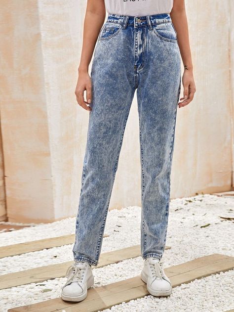 Acid Wash Jeans Outfit, Wash Jeans Outfit, Carrot Jeans, College Wardrobe, Denim For Women, 00 Jeans, Latest Jeans, Zipper Pants, Acid Wash Jeans