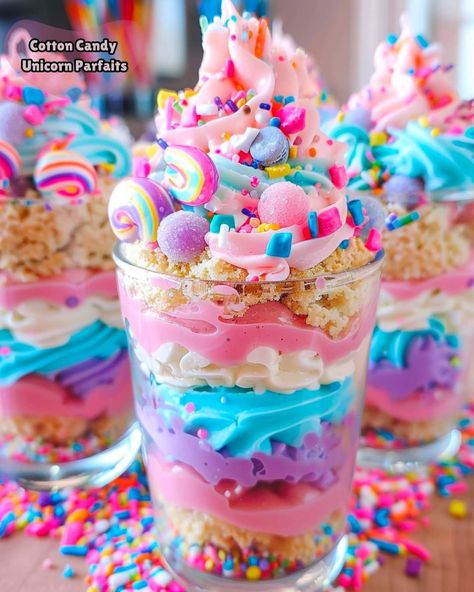 Pastel Food Ideas, Cute Bakery Ideas, Yummy Desserts Recipes, Pastel Sweets, Cute Treats, Fairytale Food, Pastel Desserts, Unicorn Food, Sugary Treats