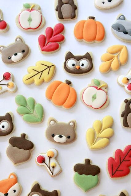 Fall Decorated Cookies, Halloween Cookie Recipes, Sweet Sugarbelle, Cookies With Royal Icing, Halloween Cookies Decorated, Royal Iced Cookies, Sugar Cookie Royal Icing, Thanksgiving Cookies, Royal Icing Recipe