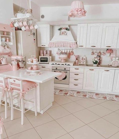 Interesting Kitchens, Pink And White Kitchen, Coquette House, Shabby Chic House, Cocina Shabby Chic, Muebles Shabby Chic, Chic Kitchen Decor, Pink Kitchen Decor, Shabby Chic Kitchen Decor