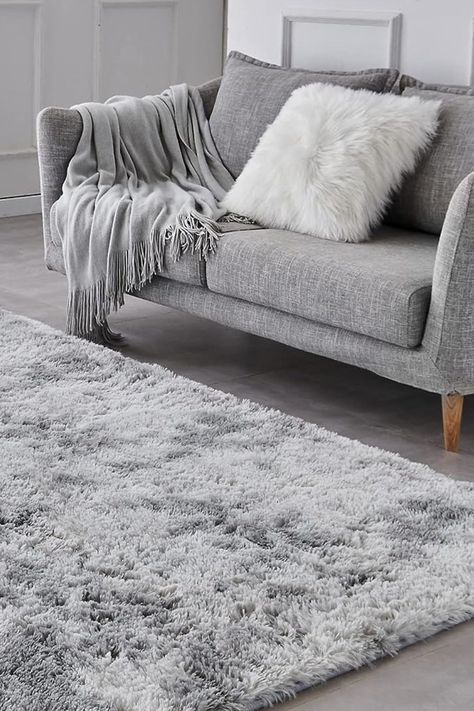 Charcoal Grey And Blue Living Room, Grey Rugs In Bedroom, Light Grey Rug Living Room, Rugs On Grey Wood Floors, Grey Rugs In Living Room, Light Grey Shaggy Rug, Grey Tiles Living Room, Small Throw Rugs, Gray Rug Living Room