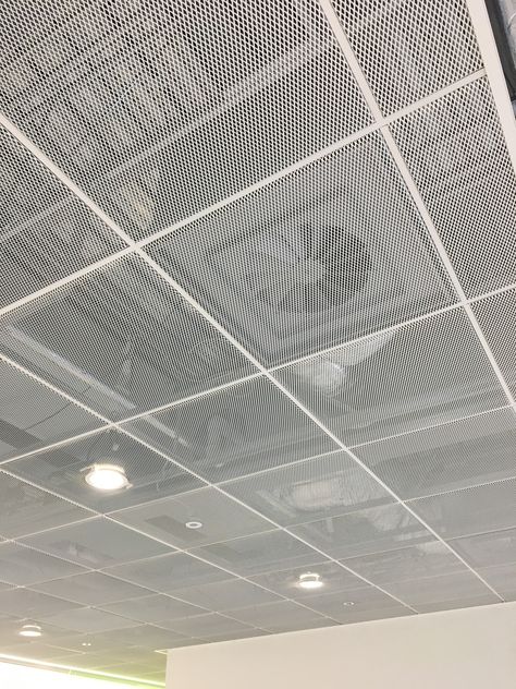 Open Ceiling Design Office, Metal Ceiling Design Interiors, Perforated Ceiling Design, White Mesh Ceiling, Act Ceiling Design, Mesh Ceiling Design, Retail Ceiling Design, Arch Ceiling Design, Grid Ceiling Design