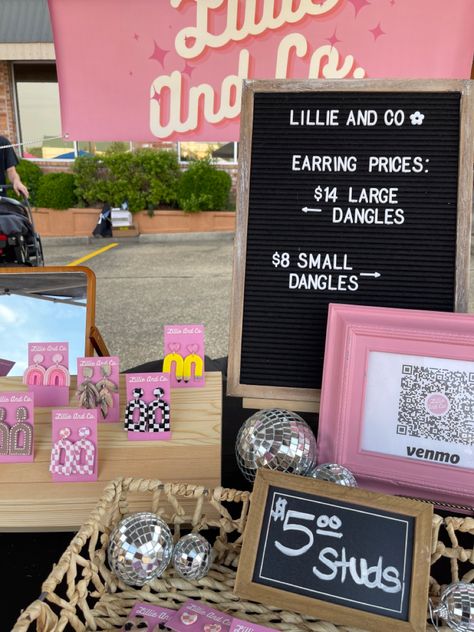 Vendor Market Sign Ideas, Outdoor Market Display, Consignment Shop Ideas Booth Displays, Pop Up Market Set Up, Swap Meet Booth Display, Esthetician Vendor Booth Ideas, Freshie Vendor Booth Display Ideas, Pop Up Market Display Ideas Jewelry, Price Signs Display Ideas