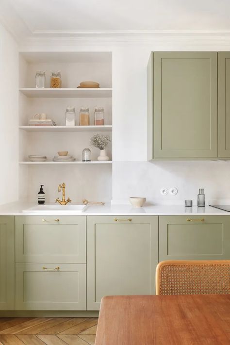 10 colors that go with pistachio for a unique interior | Livingetc Pistachio Colour Palette, Pistachio Color Palette, Pale Green Kitchen, Colorful Kitchens, Pistachio Color, Green Interior, Linoleum Flooring, Oak Kitchen, Pistachio Green