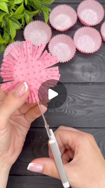 VIKI Studio Crafts 💥 DIY Tutorials on Instagram: "WoW! Amazing Easy Craft Ideas! 🤩 #diy #craft #craftideas #fyp #fypシ" Diy Flower Table Decor, Pink Paper Flowers Diy, Cupcake Liner Flowers Diy, Easy Crepe Paper Flowers Diy, Small Tissue Paper Flowers Diy Easy, Making Paper Flowers Easy, Crepe Flowers Diy Easy, Cupcake Liners Crafts, Vase Decorating Ideas Diy Craft Projects