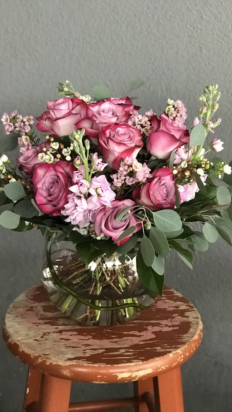 Rose Bowls Centerpieces, Round Vase Arrangements, Glass Bowl Flower Arrangements, Rose Bowl Centerpiece, Bubble Bowl Floral Arrangements, Round Vase Flower Arrangements, Fish Bowl Flower Arrangements, Bowl Flower Arrangement, Boxed Flowers