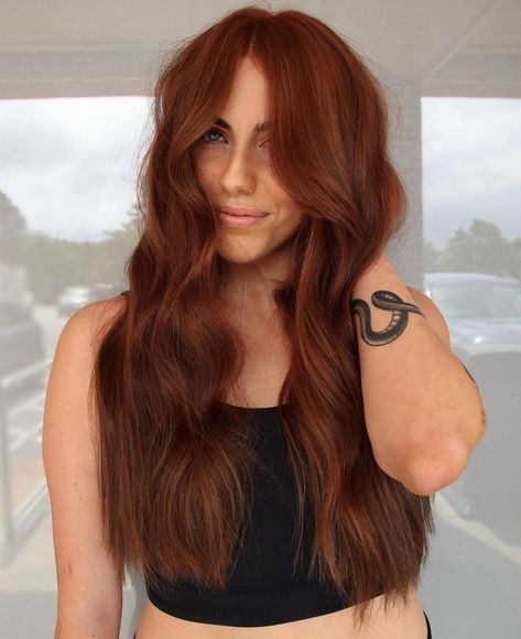 #cowboy #hair #copperhaircolor #copper Deep Auburn, Cowgirl Hair, Copper Hair Dark, Cowboy Copper, Rambut Brunette, Red Hair Inspo, Spring Red, Ginger Hair Color, Copper Hair Color